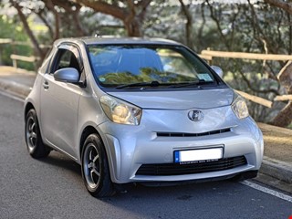 2010/'11 | TOYOTA iQ | 10 PETROL | AUTOMATIC | *TOP SPEC.* | LIKE NEW - START & GO!